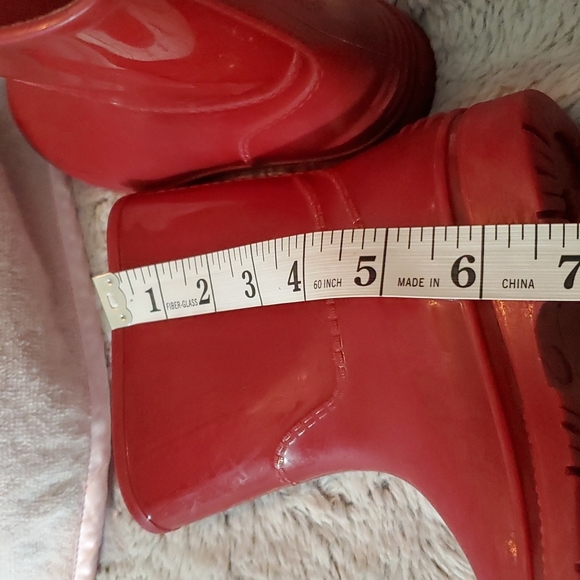 Children's Red Rubber Slip-on Boots (No Shoes Required) - 4" shaft - EUC - Sz 6 - Picture 10 of 12